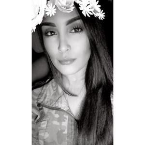Meet your Posher, Lorena